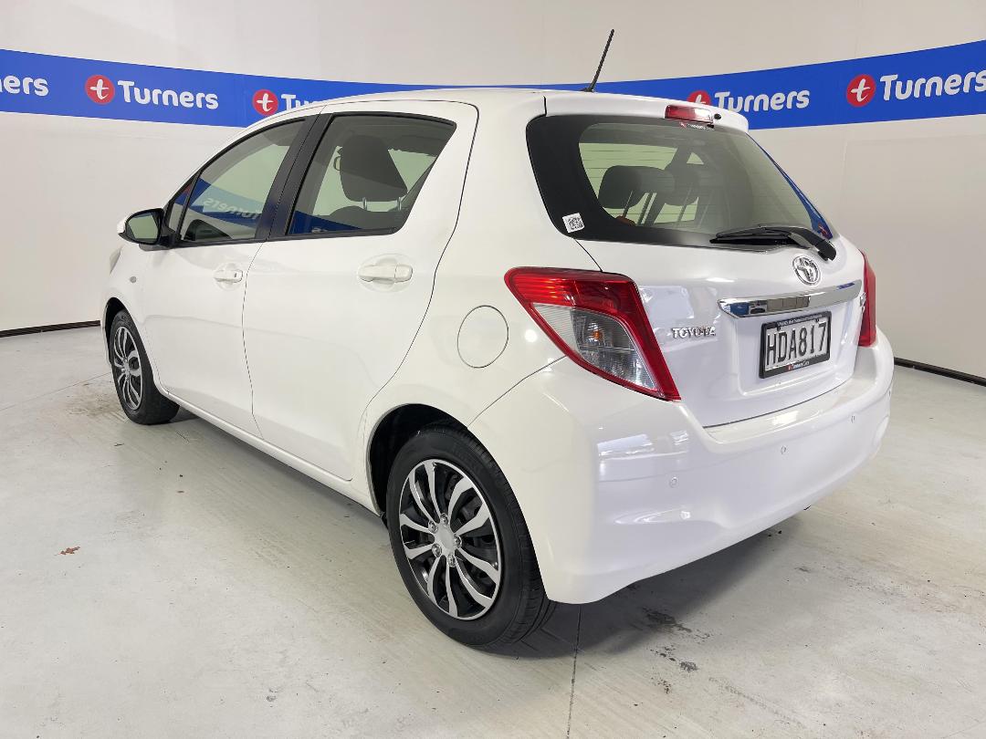 Photo '5' of Toyota Yaris Photo '5' of Toyota Yaris