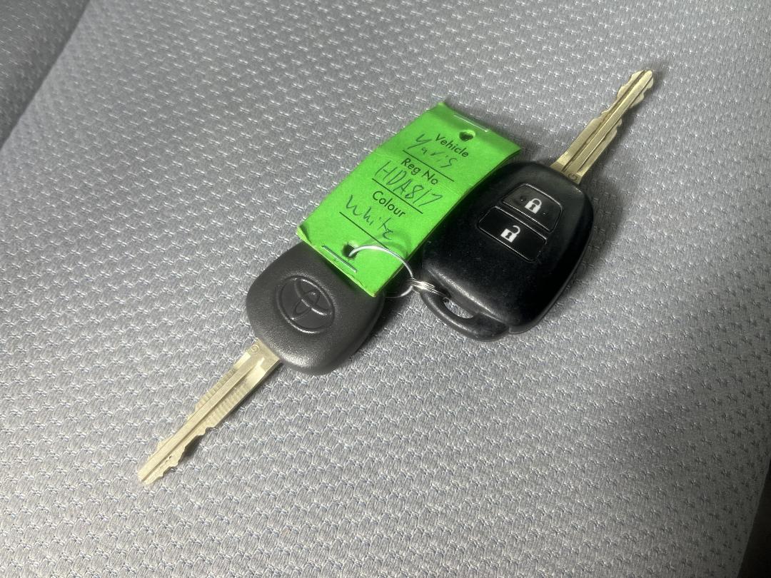 Photo '22' of Toyota Yaris Photo '22' of Toyota Yaris