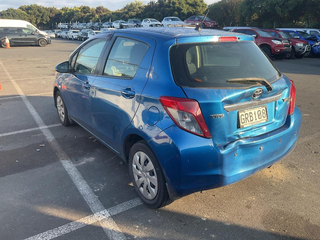 Photo '3' of Toyota Yaris YR Photo '3' of Toyota Yaris YR