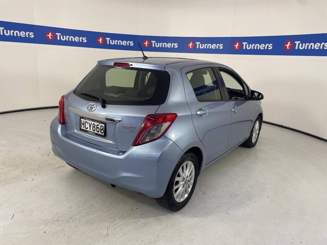 Photo '4' of Toyota Yaris Photo '4' of Toyota Yaris