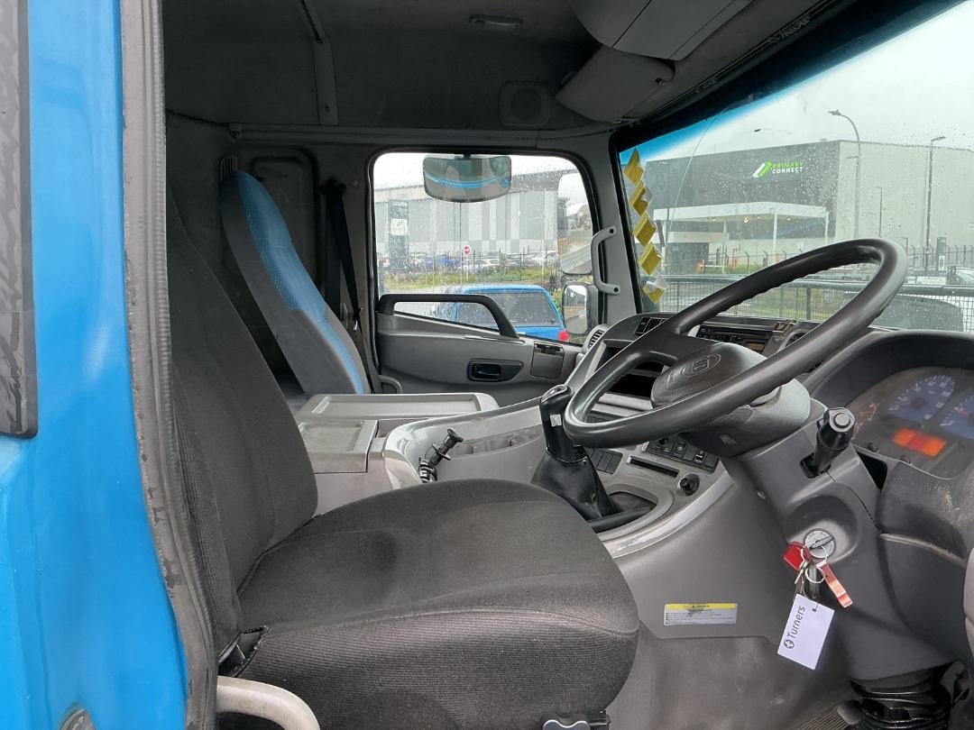 Photo '11' of UD Trucks GW400 Tractor Unit