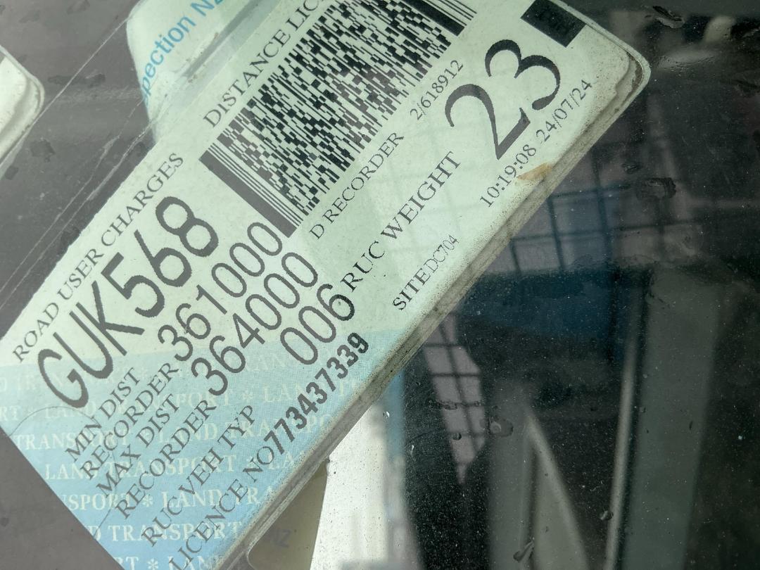 Photo '26' of UD Trucks GW400 Tractor Unit