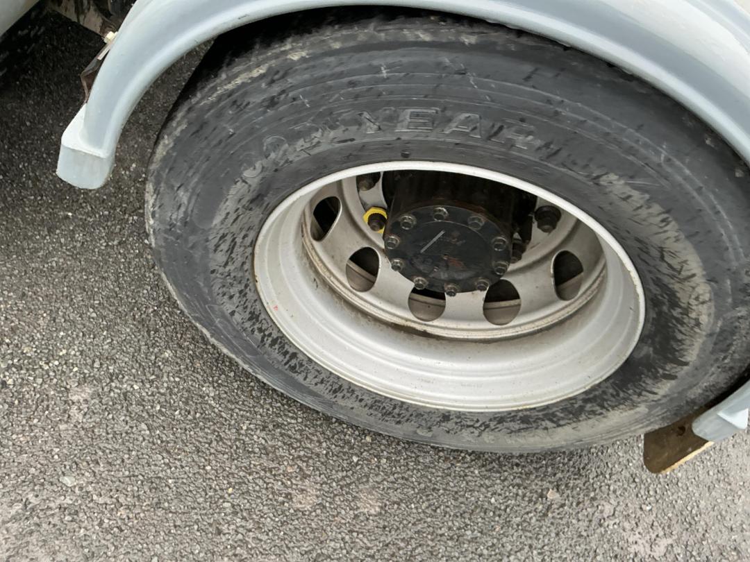 Photo '30' of UD Trucks GW400 Tractor Unit