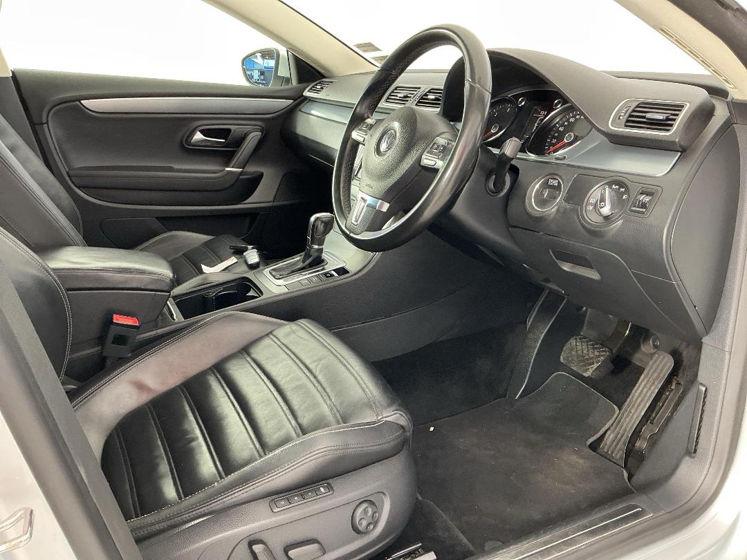 Photo '16' of Volkswagen CC Photo '16' of Volkswagen CC