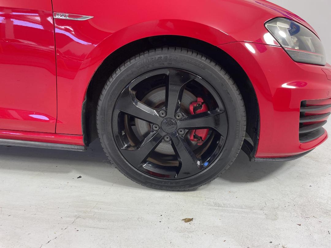 Photo '9' of Volkswagen Golf Photo '9' of Volkswagen Golf