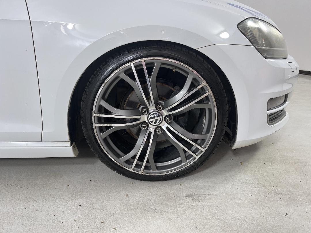 Photo '9' of Volkswagen Golf