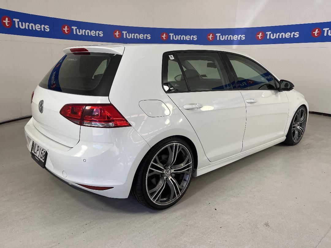 Photo '7' of Volkswagen Golf