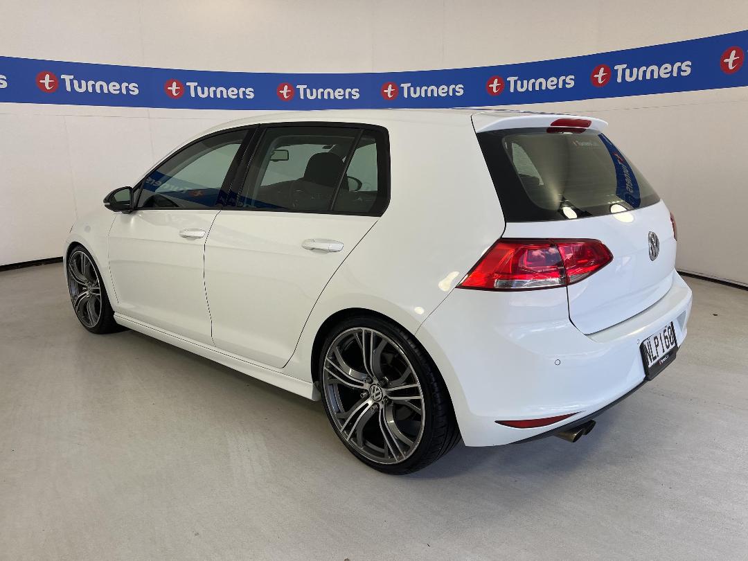 Photo '5' of Volkswagen Golf