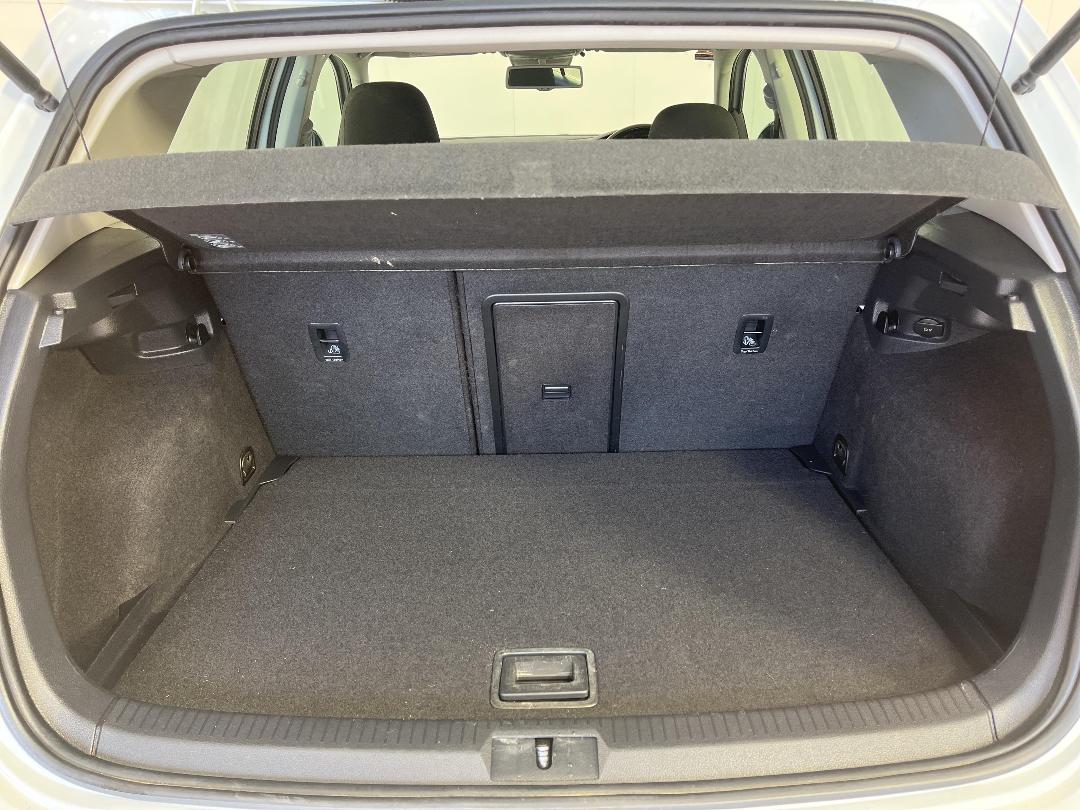 Photo '14' of Volkswagen Golf