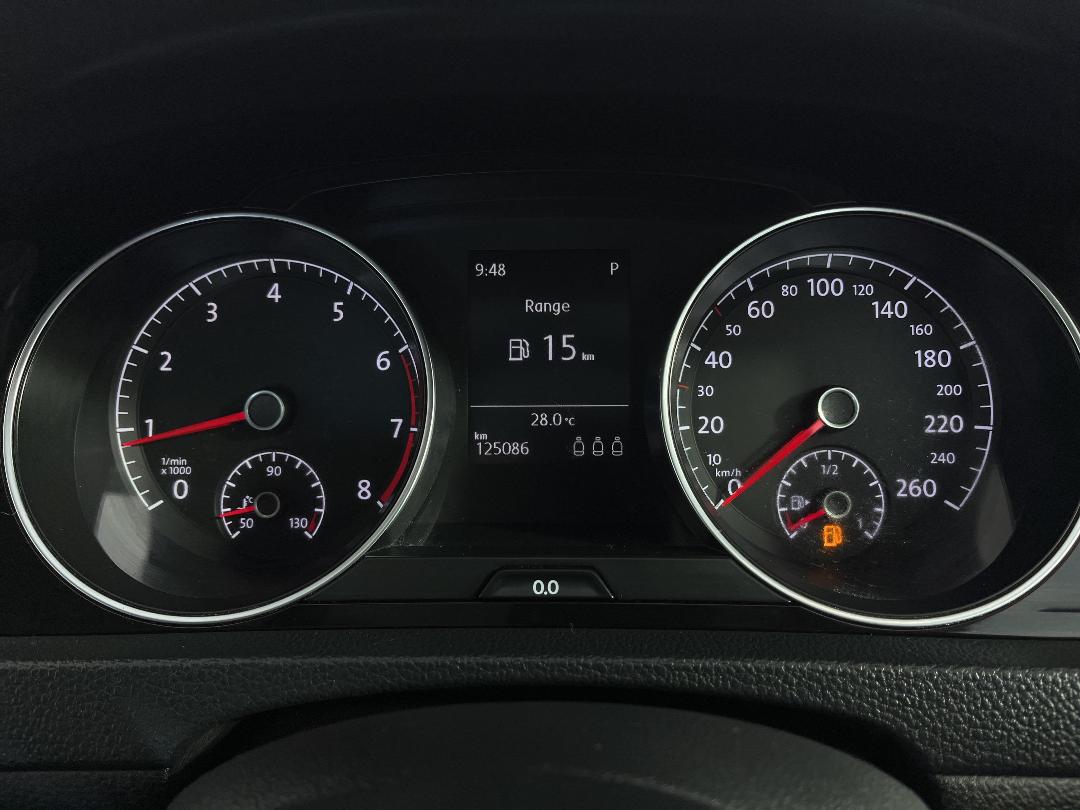 Photo '21' of Volkswagen Golf