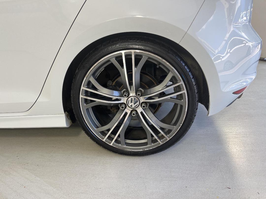 Photo '11' of Volkswagen Golf