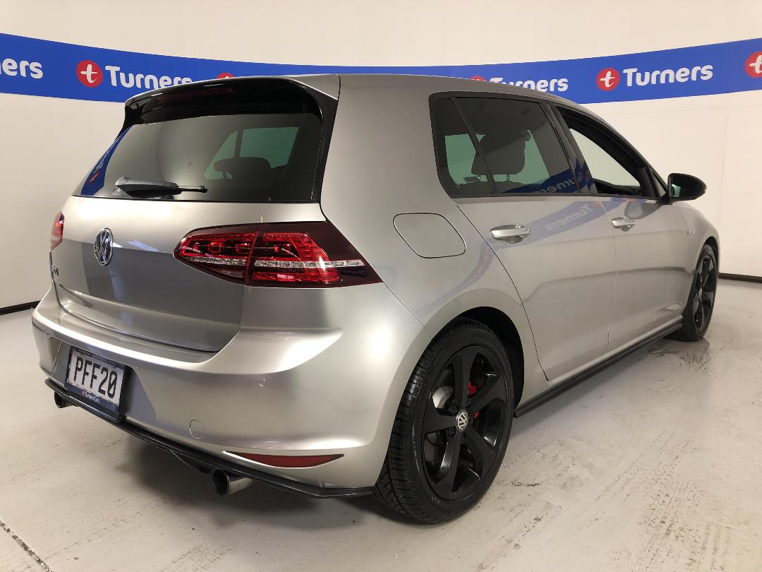 Photo '7' of Volkswagen Golf Photo '7' of Volkswagen Golf