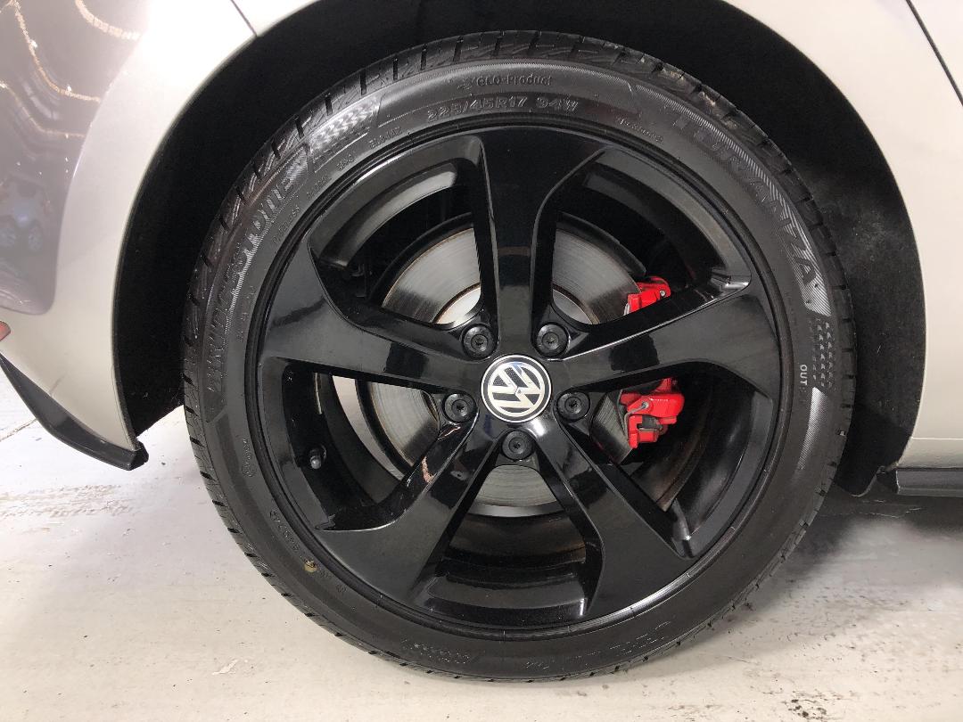 Photo '12' of Volkswagen Golf Photo '12' of Volkswagen Golf