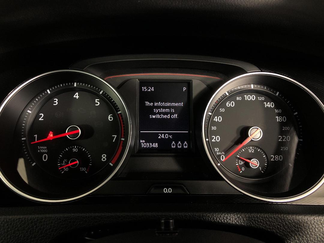 Photo '21' of Volkswagen Golf Photo '21' of Volkswagen Golf