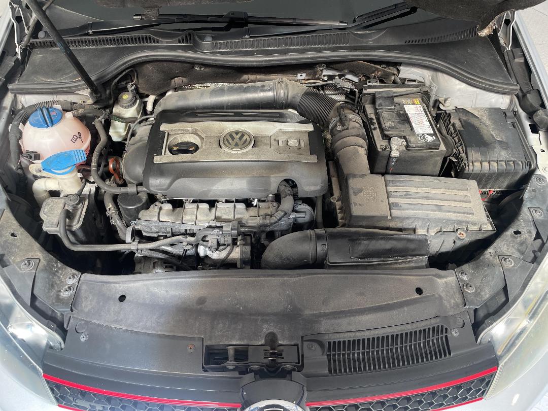 Photo '13' of Volkswagen Golf