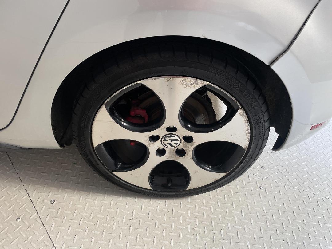 Photo '11' of Volkswagen Golf