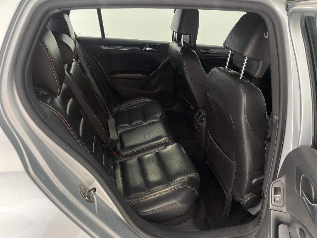 Photo '20' of Volkswagen Golf