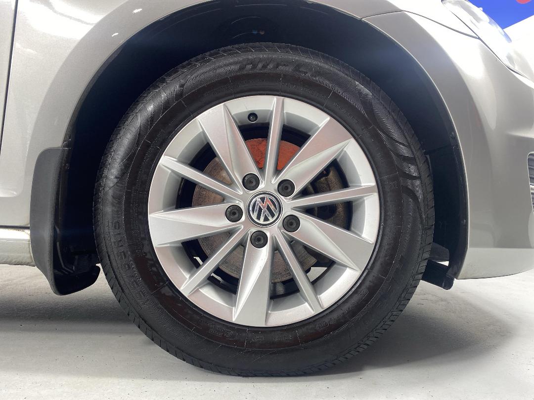 Photo '9' of Volkswagen Golf Photo '9' of Volkswagen Golf