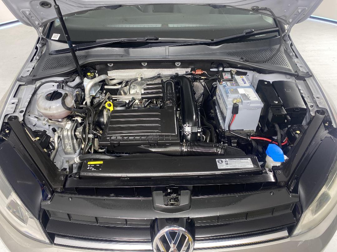 Photo '13' of Volkswagen Golf Photo '13' of Volkswagen Golf