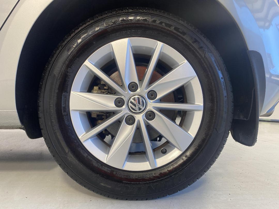 Photo '11' of Volkswagen Golf Photo '11' of Volkswagen Golf