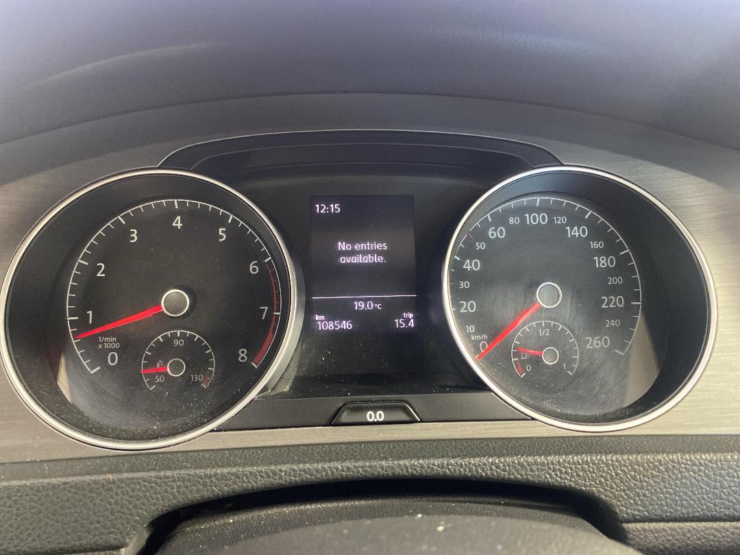 Photo '21' of Volkswagen Golf Photo '21' of Volkswagen Golf