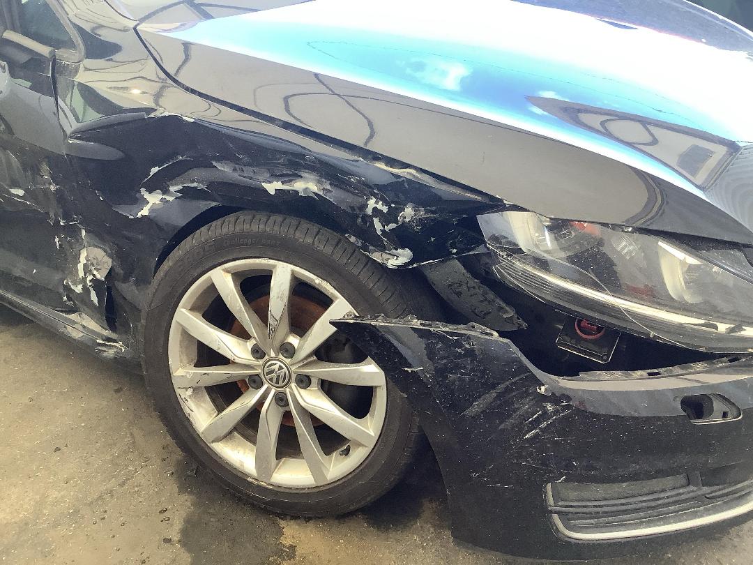 Photo '3' of Volkswagen Golf