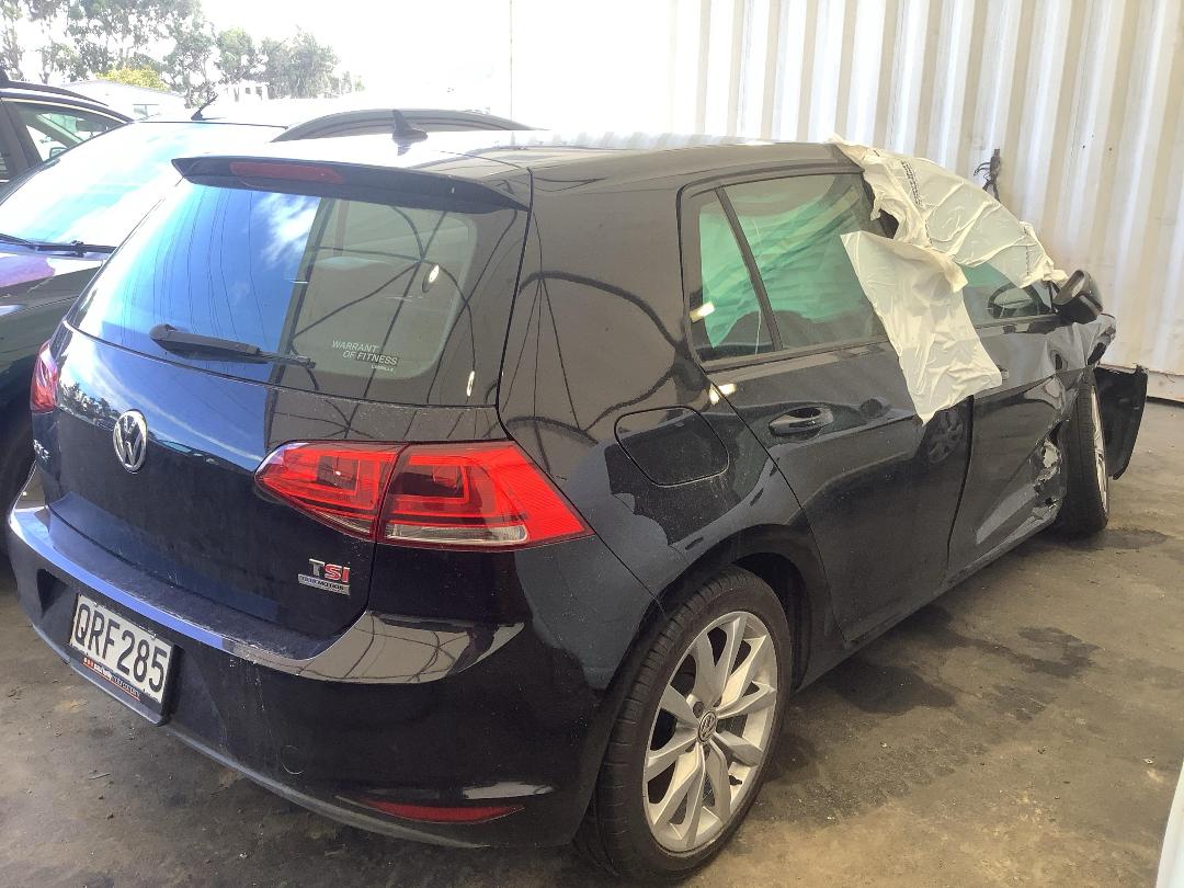 Photo '5' of Volkswagen Golf