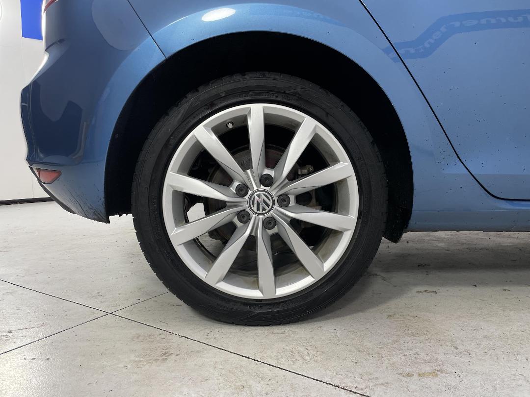 Photo '12' of Volkswagen Golf