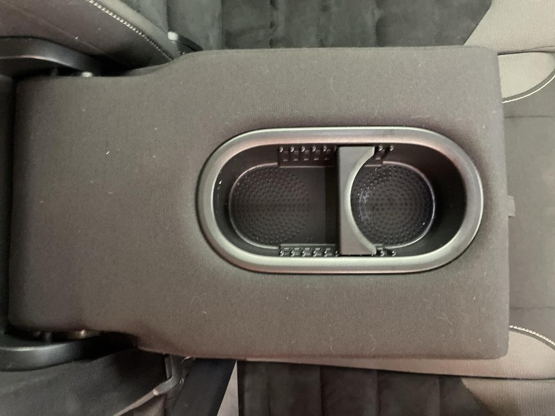 Photo '24' of Volkswagen Golf