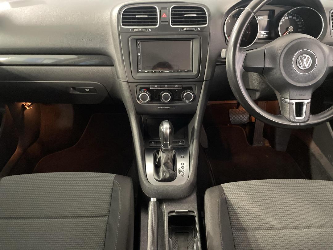 Photo '18' of Volkswagen Golf