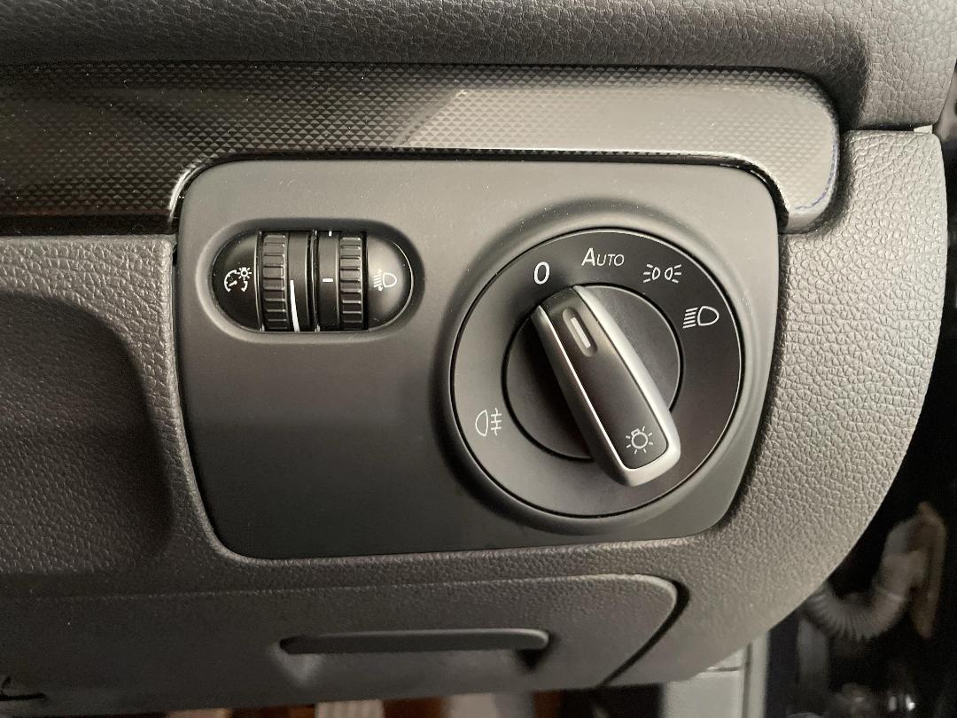 Photo '25' of Volkswagen Golf