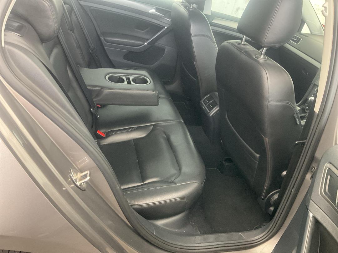 Photo '5' of Volkswagen Golf TDI Comfortline