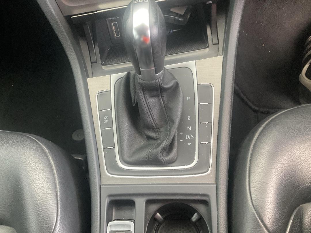 Photo '9' of Volkswagen Golf TDI Comfortline