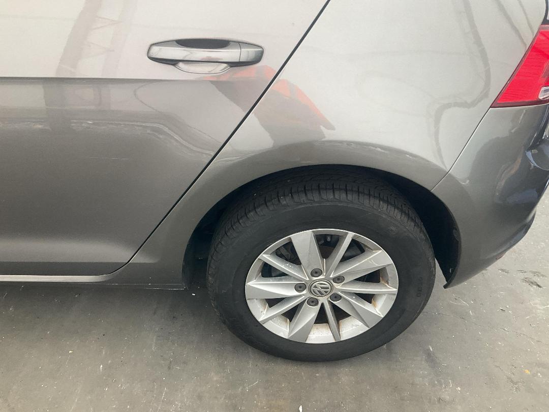 Photo '18' of Volkswagen Golf TDI Comfortline