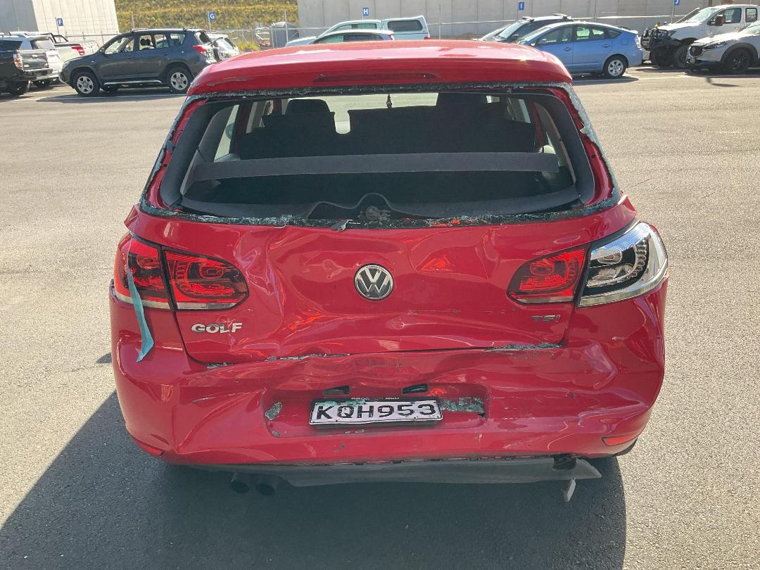 Photo '8' of Volkswagen Golf Photo '8' of Volkswagen Golf