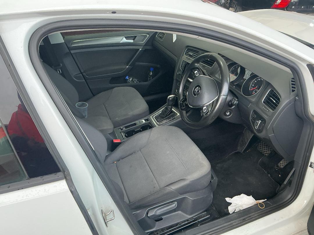 Photo '18' of Volkswagen Golf TSI Comfortline