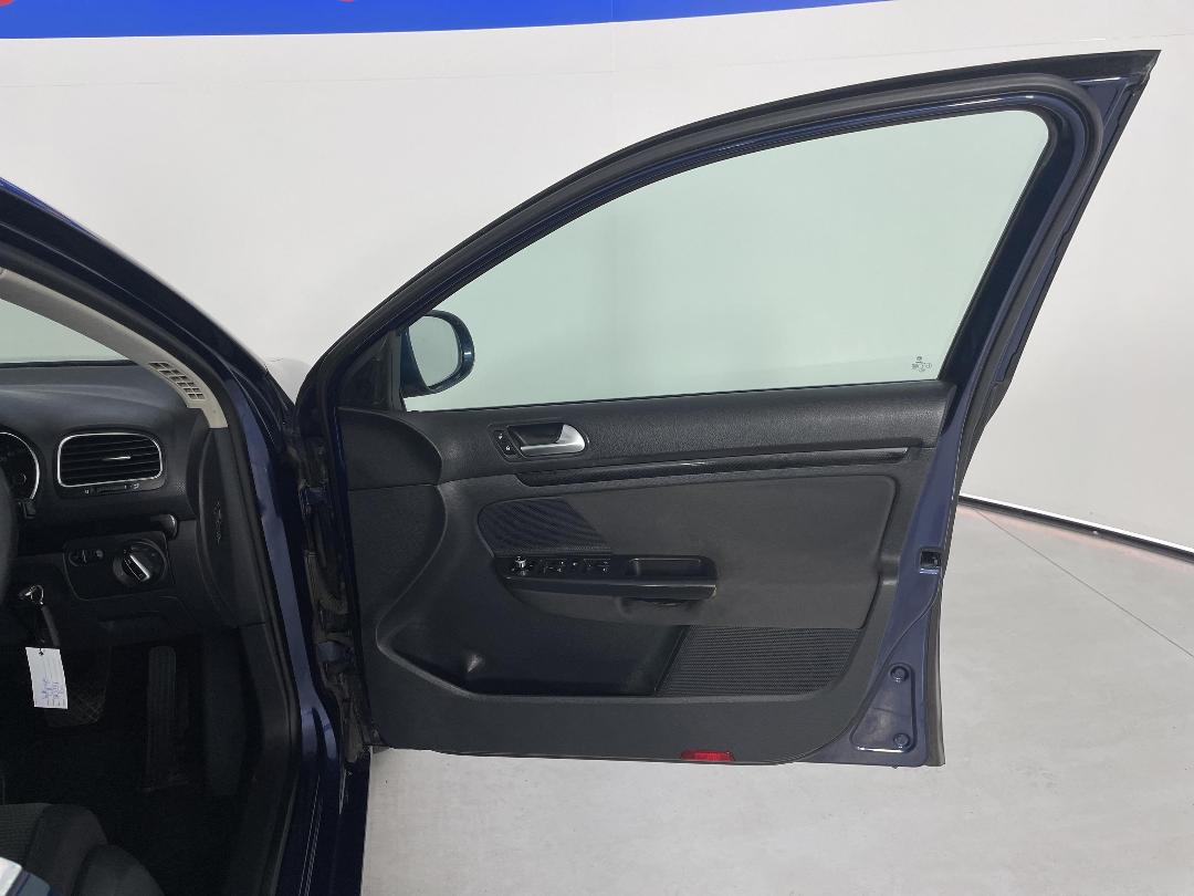 Photo '15' of Volkswagen Golf Photo '15' of Volkswagen Golf