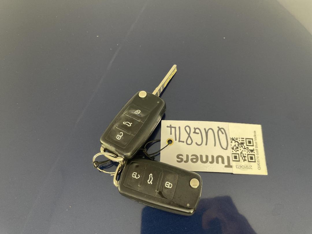 Photo '22' of Volkswagen Golf Photo '22' of Volkswagen Golf