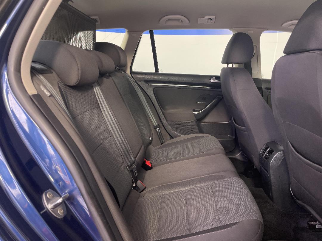 Photo '20' of Volkswagen Golf Photo '20' of Volkswagen Golf