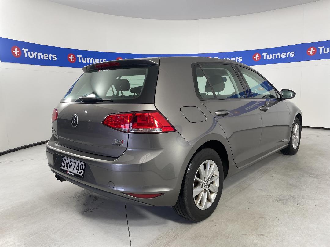 Photo '7' of Volkswagen Golf Photo '7' of Volkswagen Golf