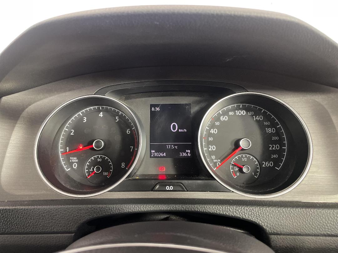 Photo '21' of Volkswagen Golf Photo '21' of Volkswagen Golf