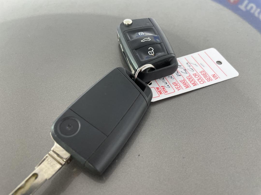 Photo '22' of Volkswagen Golf Photo '22' of Volkswagen Golf