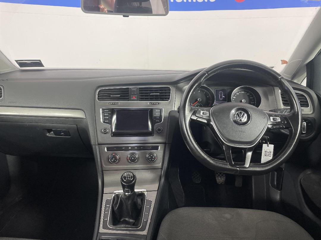 Photo '17' of Volkswagen Golf Photo '17' of Volkswagen Golf