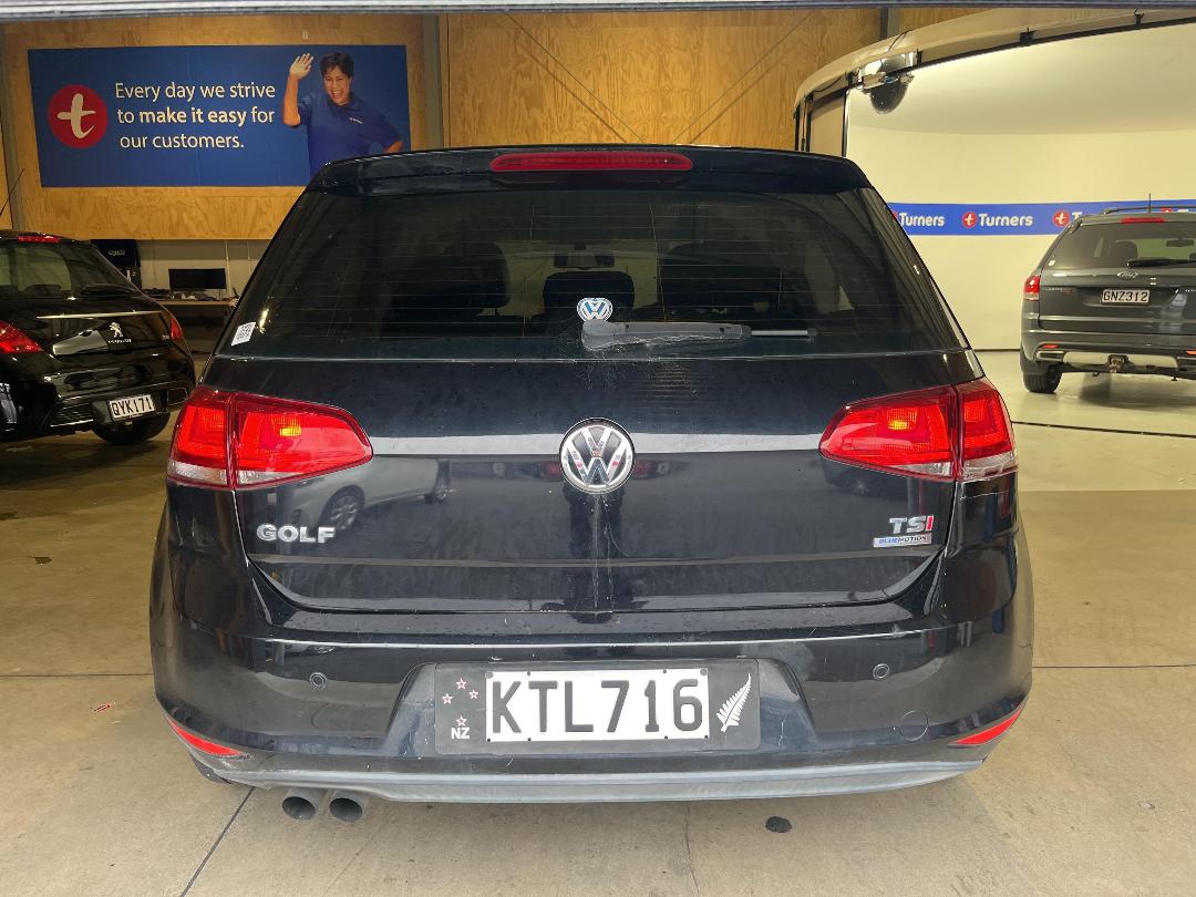 Photo '5' of Volkswagen Golf