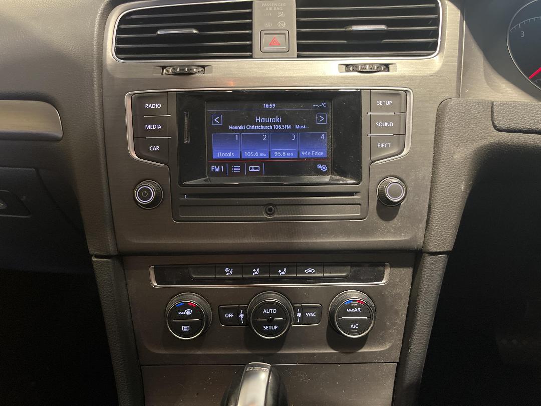 Photo '15' of Volkswagen Golf