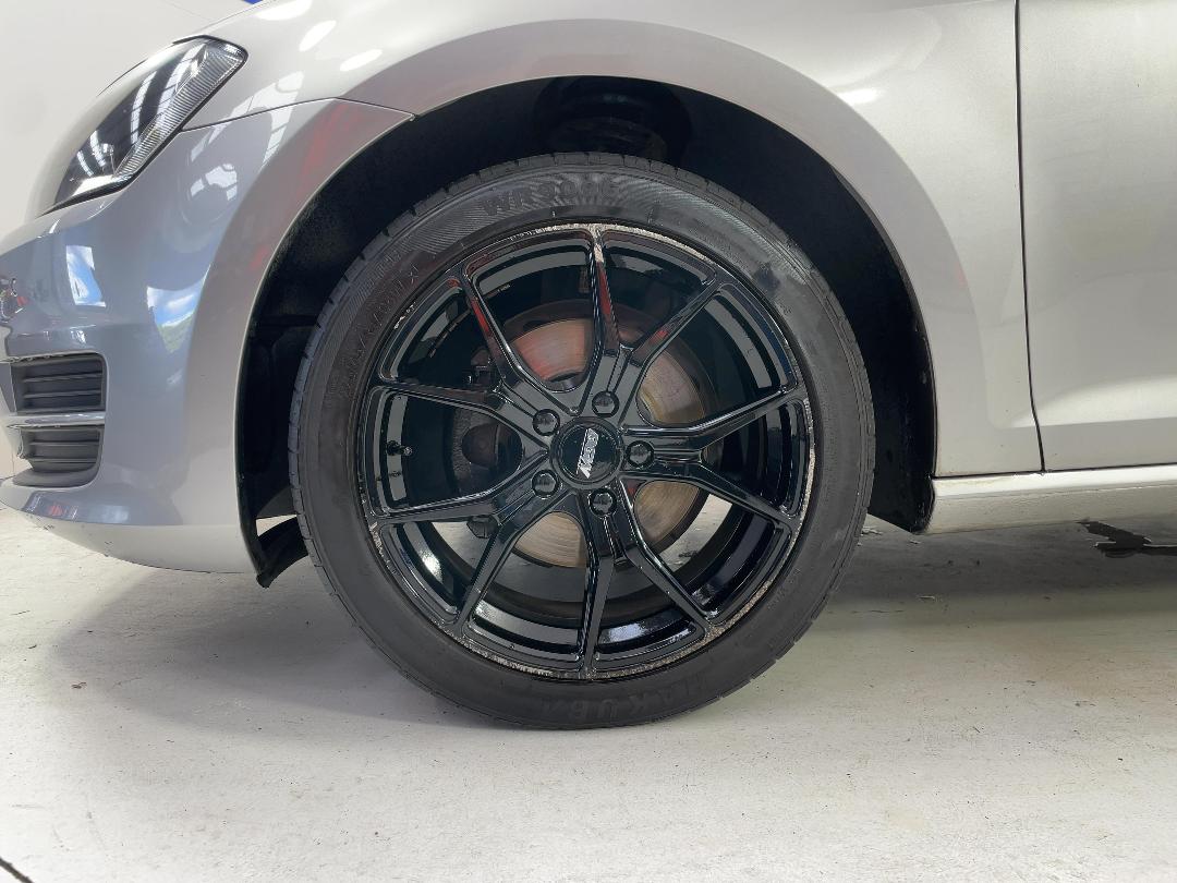 Photo '10' of Volkswagen Golf