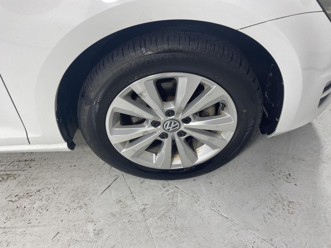 Photo '9' of Volkswagen Golf