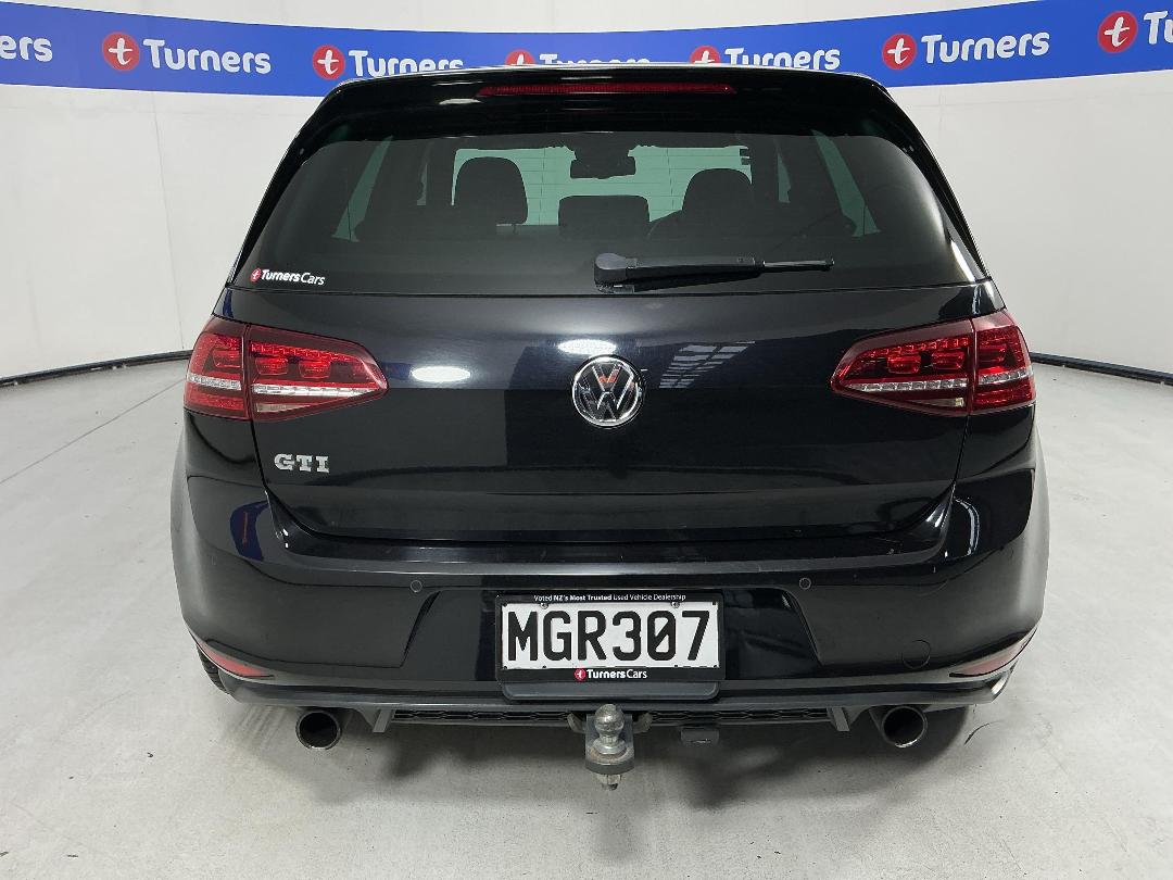 Photo '6' of Volkswagen Golf