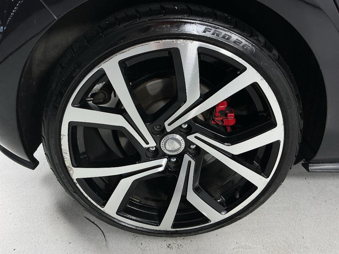 Photo '12' of Volkswagen Golf