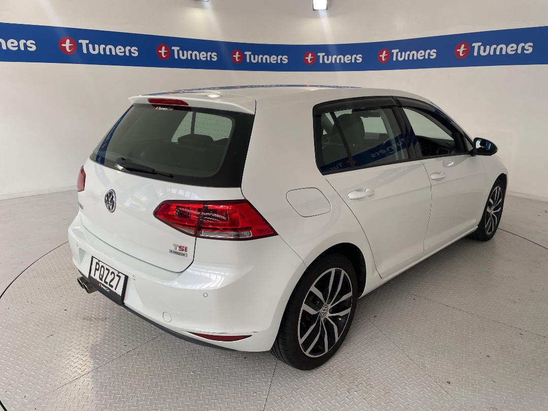 Photo '7' of Volkswagen Golf Photo '7' of Volkswagen Golf